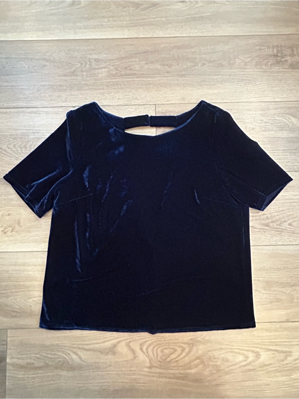 Dee Elly Navy Stretch Velvet Open Back Blouse Top Size Medium